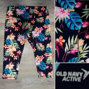 Old navy Tropical floral dry fit cropped leggings XXL